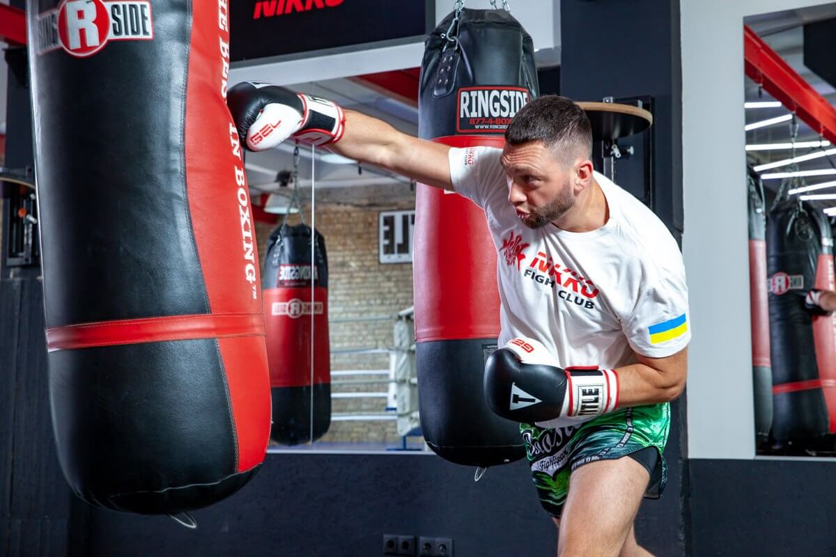 How to choose the best boxing trainer: useful tips and tricks