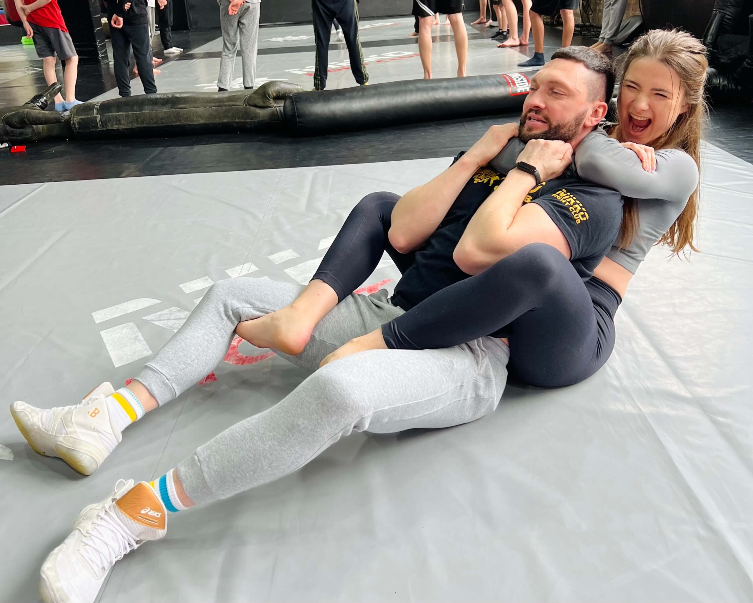 Єдиноборства для жінок: Так чи ні?