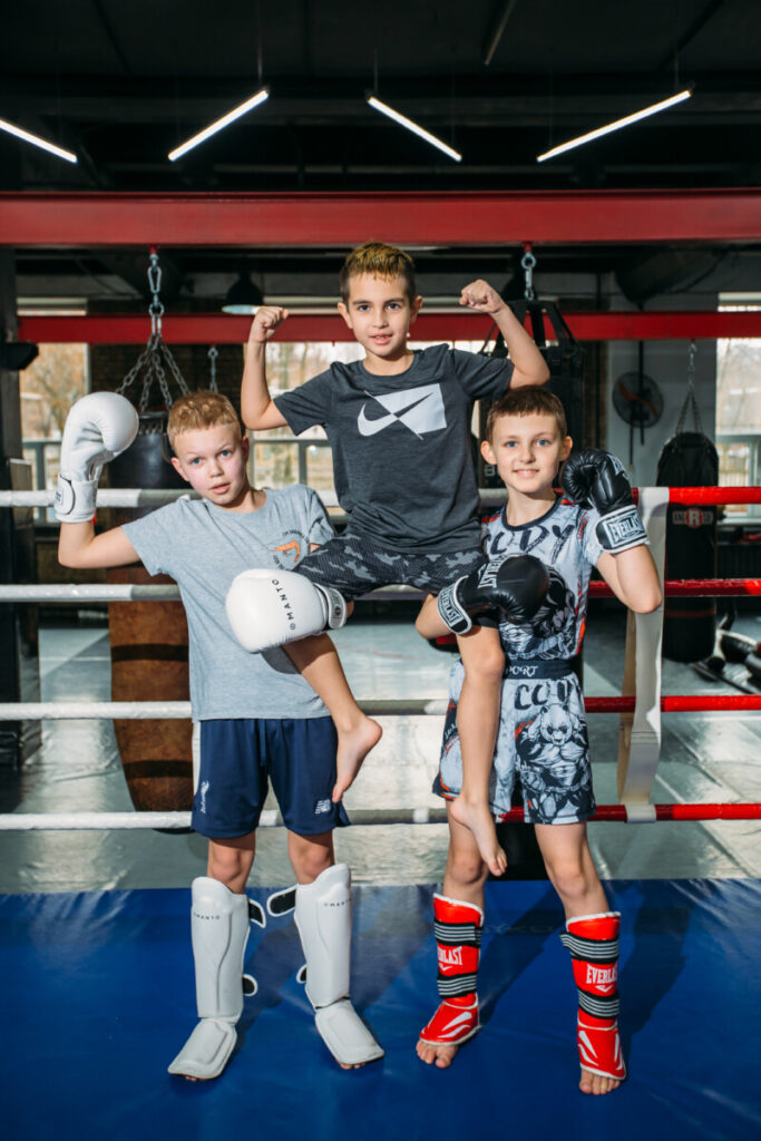 Секція з боксу для дітей у Києві: що змінюється в поведінці дитини після регулярних тренувань?